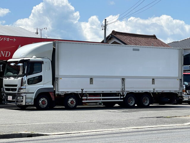 三菱ふそう　スーパーグレート　アルミウィング　７MT　リアエアサス　木床　380馬力