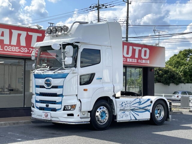 日野：プロフィア：トレーラーヘッド：ハイルーフ：ルーフバー：パイプバンパー：アルミホイール