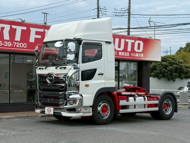 日野：17プロフィア：ハイルーフ：トレーラーヘッド：7速MT：450馬力：E13Cエンジン