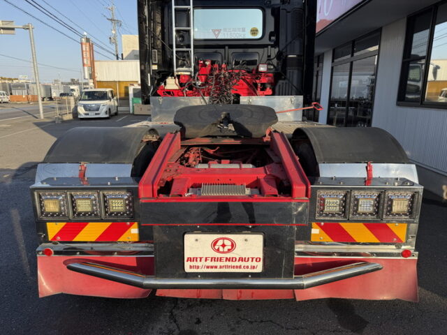 日野：プロフィア：ハイルーフ：トレーラーヘッド：メッキ多数：後輪エアサス：480馬力