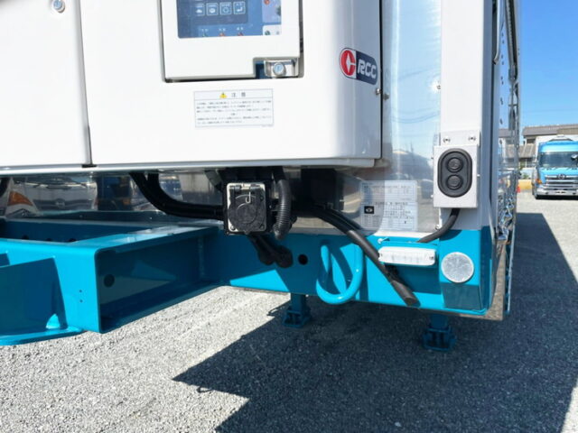 【1301】R4　トレクス　トレーラー冷凍ウィング　3軸　未使用　車検付　前壁サブエンジン　ジョロダー4列