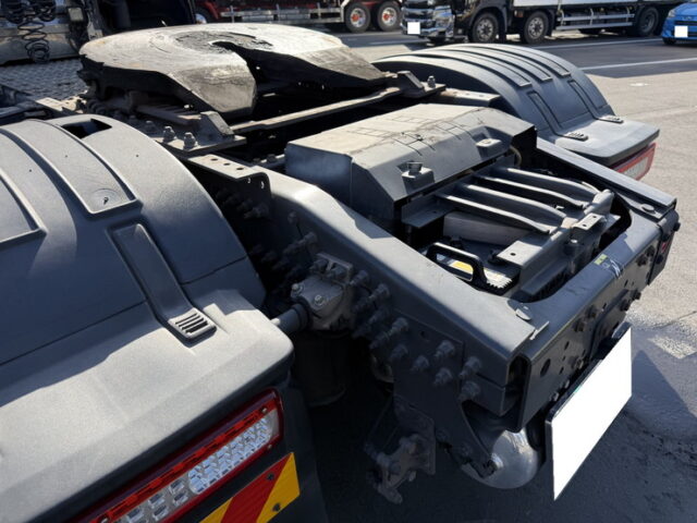 【委託販売】VOLVO：トレーラーヘッド：シングル：アルミホイール：架装多数