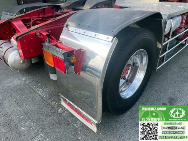 プロフィア　トレーラーヘッド　架装多数　　一括緩和　内装生地張り　煙突マフラー　450馬力　