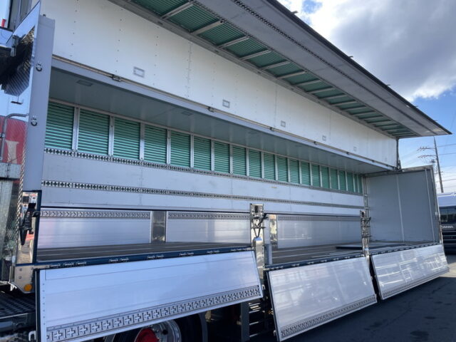 令和4年式　トレクス製　3軸　段付きトレーラーウィング　リフトアクスル　後軸残し