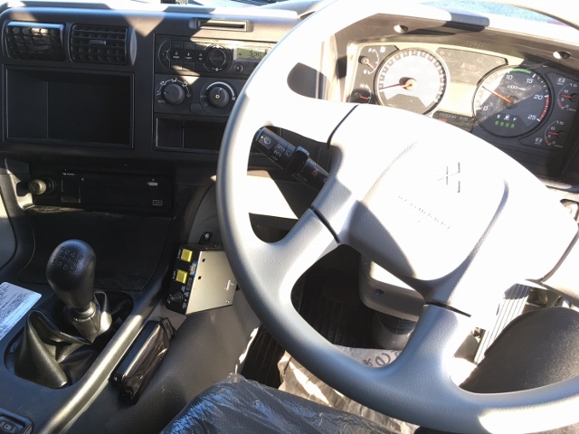 【57】H28　三菱ふそう　スーパーグレート　ダンプ　未使用車