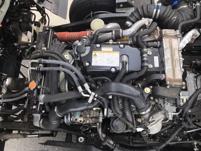 【247】いすゞフォワード　ワイド　冷凍ウイング　未使用車　リヤエアサス