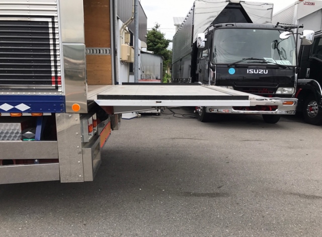 【258】いすゞフォワード　アルミバン　パワーゲート車　カスタム多数