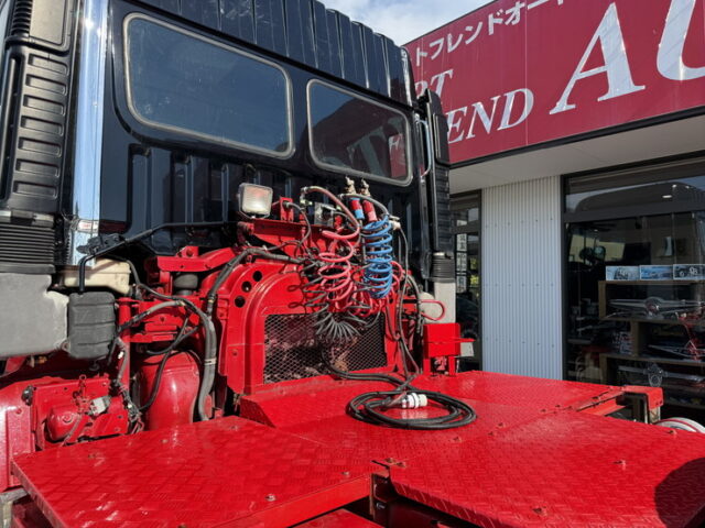 日野：テラヴィ：ハイルーフ：トレーラーヘッド：後輪エアサス：V8ツインターボ
