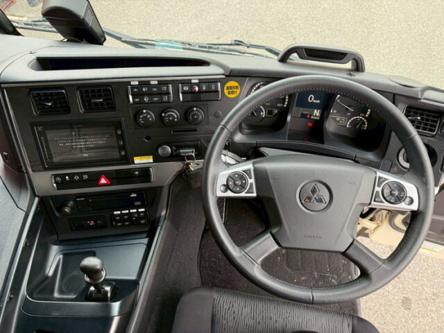 17スーパーグレート：ハイルーフ：ウィング：メッキ多数：前後門口ステンレス