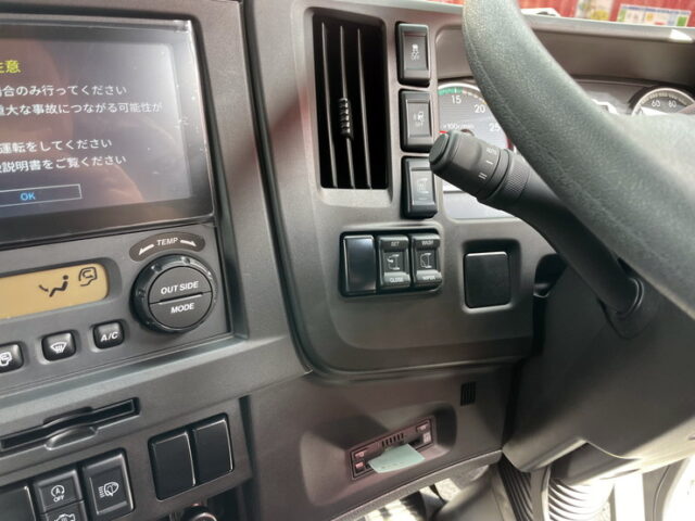 いすゞ：ギガ：ハイルーフ：ウィング：未使用車：アルミホイール：リア門口ステンレス