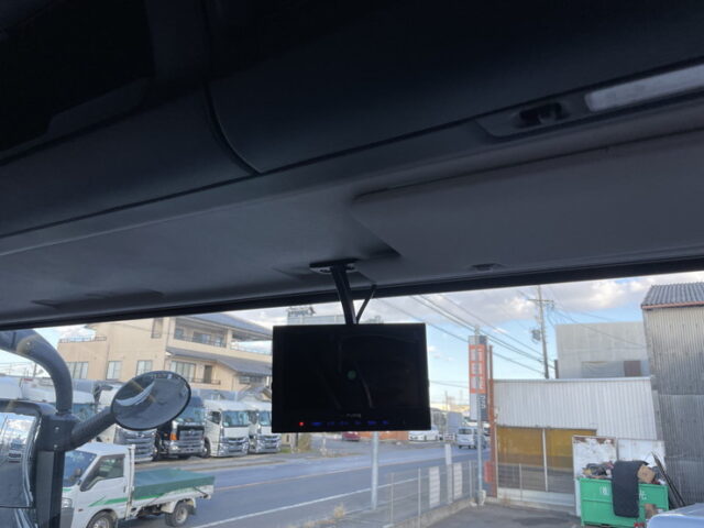 【現行型】スーパーグレート　スーパーハイルーフ 　プレミアムライン 　リア門口ステンレス