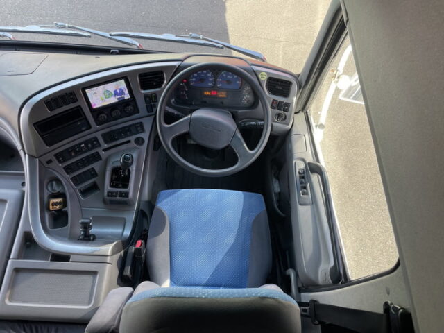 クオン：ハイルーフ：ウィング：跳上ゲート：総輪エアサス：エアロ付き：メッキ多数　