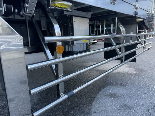 【現行型】スーパーグレート　スーパーハイルーフ 　プレミアムライン 　リア門口ステンレス