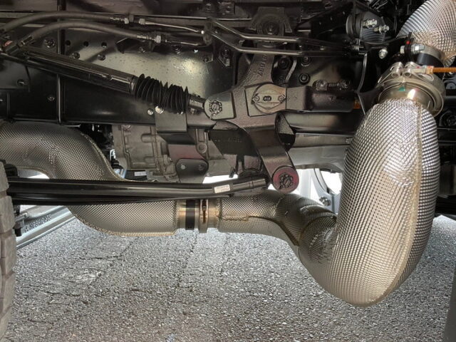 【現行型】スーパーグレートスーパーハイルーフ：ウィング未使用：リア門口ステンレス