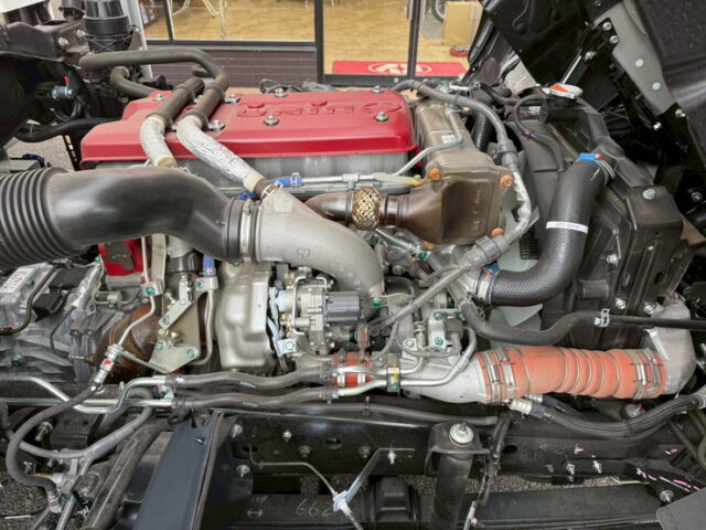 日野：17レンジャー：冷凍ウィング：未使用車：-30度設定：6速MT：240馬力