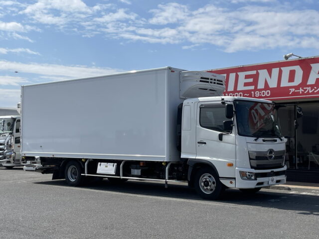 日野：17レンジャー：6200ワイド：冷凍バン：格納ゲート付：エアサス：ジョロ4キーストン