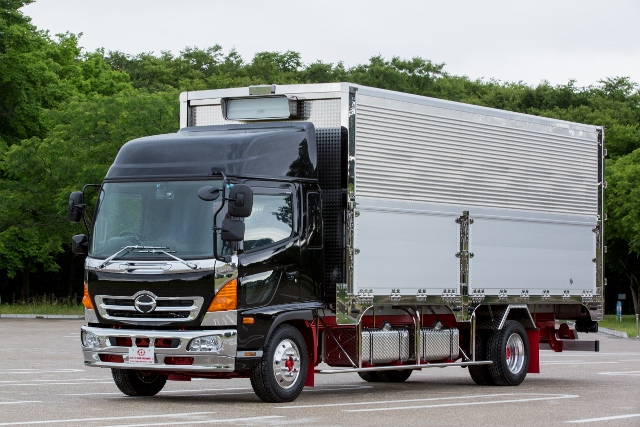 Ｈ２７　日野　レンジャープロ　アルミウィング　セミワイド　ハイルーフ　リーフサス　新車