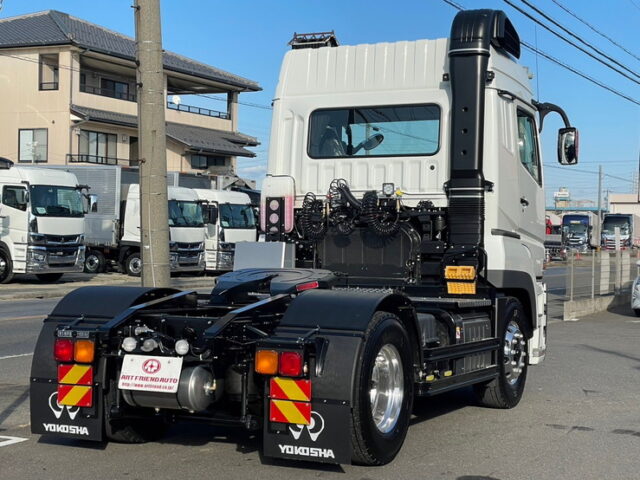 【1665】R6　17スーパーグレート　トレーラーヘッド　ハイルーフ　D尺　460馬力　未使用　第5輪荷重11.500㎏　プレミアムライン