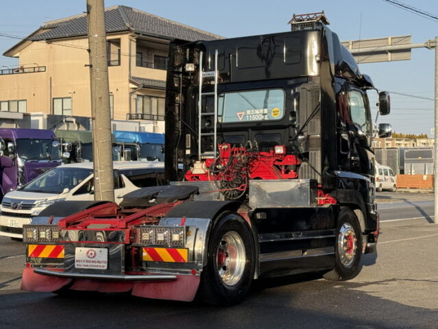 日野：プロフィア：ハイルーフ：トレーラーヘッド：メッキ多数：後輪エアサス：480馬力