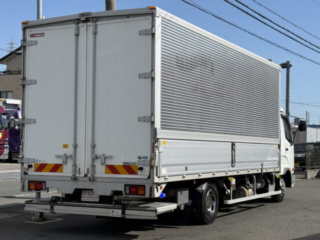 ファイター：ウィング：6200ワイド：後輪エアサス：格納ゲート：240馬力