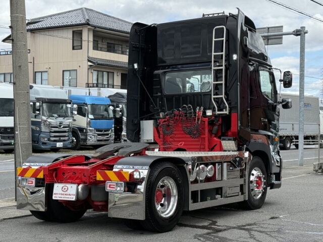 日野：17プロフィア：ハイルーフ：トレーラーヘッド：架装多数：アルミホイール