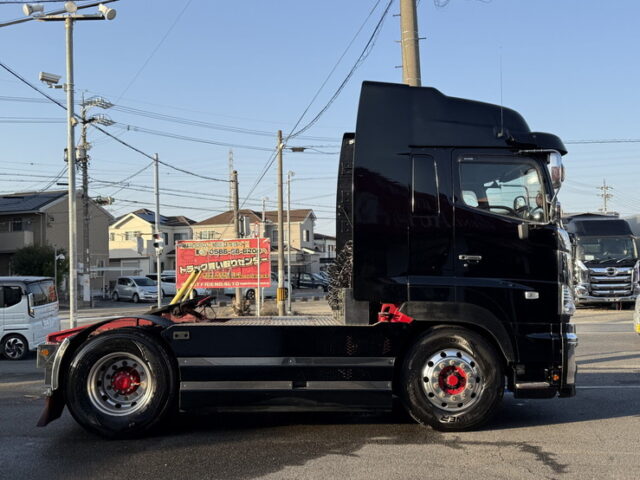 日野：プロフィア：ハイルーフ：トレーラーヘッド：メッキ多数：後輪エアサス：480馬力