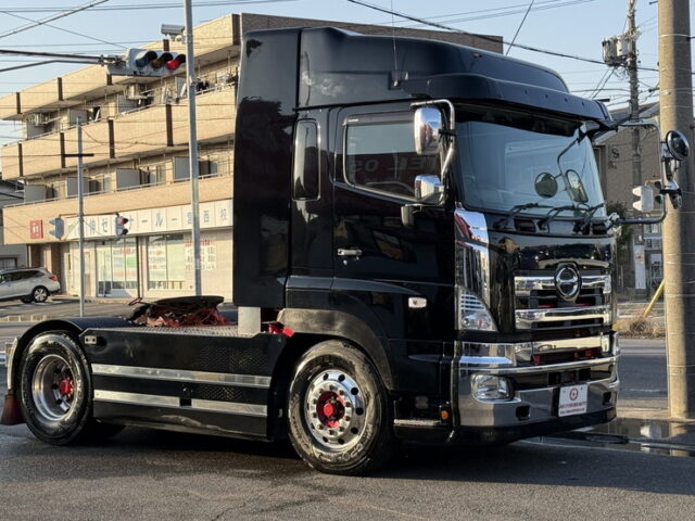 日野：プロフィア：ハイルーフ：トレーラーヘッド：メッキ多数：後輪エアサス：480馬力