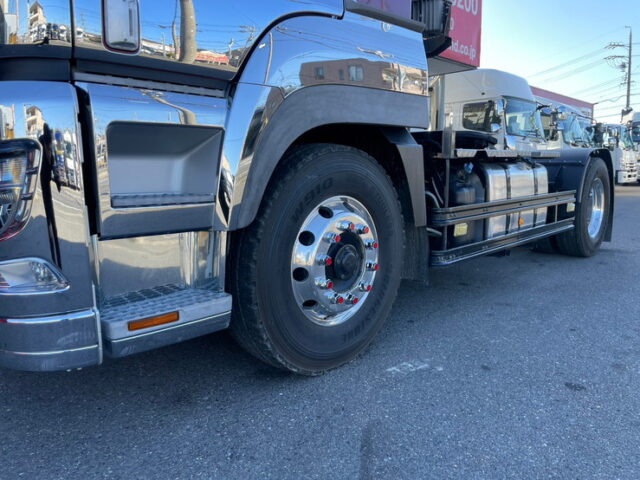 【1304】H30　17スーパーグレート　ハイルーフ　トレーラーヘッド　第5輪荷重11,500kg　ブタ鼻付
