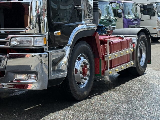 日野：テラヴィ：ハイルーフ：トレーラーヘッド：後輪エアサス：V8ツインターボ