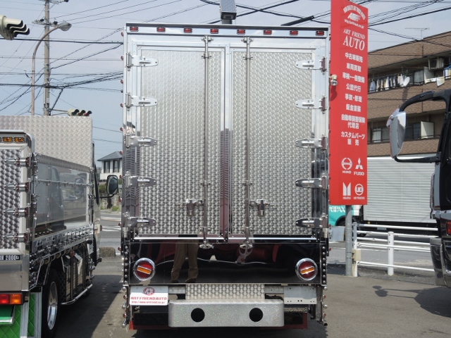 Ｈ22　三菱　ジェネレーションキャンター　アートトラックバン