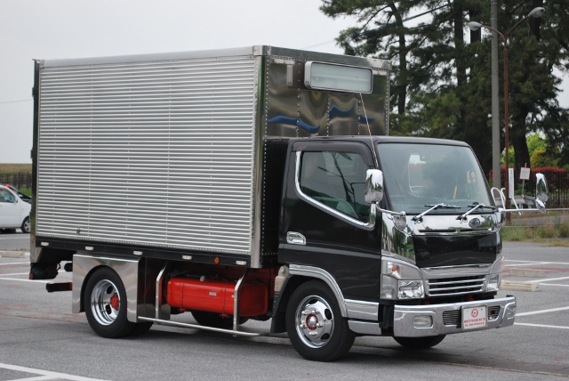 H22　三菱ふそう　キャンター アルミバン