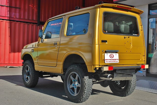 スズキ　ジムニー　４ＷＤ　ＡＴ車　カスタム多数　２年車検付！登録費用込み！