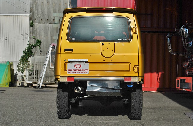 スズキ　ジムニー　４ＷＤ　ＡＴ車　カスタム多数　２年車検付！登録費用込み！