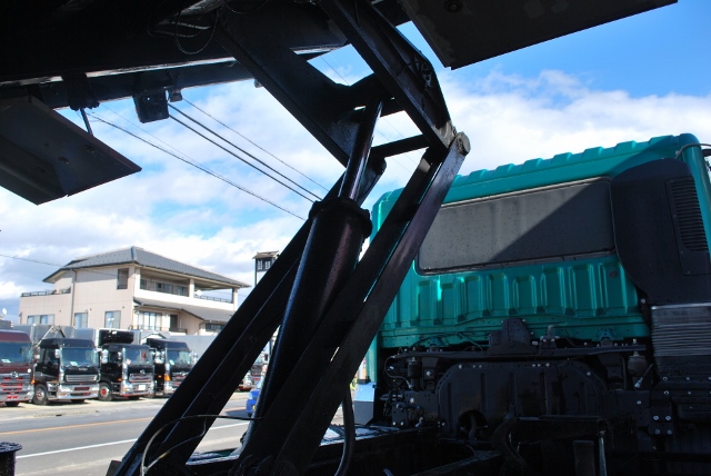 【183】三菱ふそうスーパーグレート　ダンプ　カスタム車