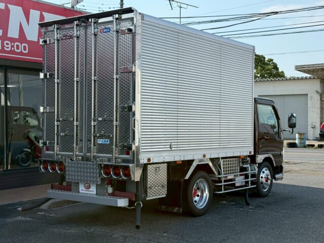 エルフ:冷凍バン:庫内ステンレス張り:アルミホイール:カスタム多数